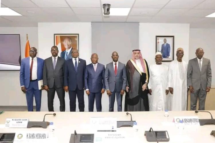 Coopération Côte d’Ivoire - Royaume d’Arabie Saoudite:  Décédé lors du Hadj 2017 / la famille du pèlerin Traoré Brahima reçoit un chèque d’indemnisation